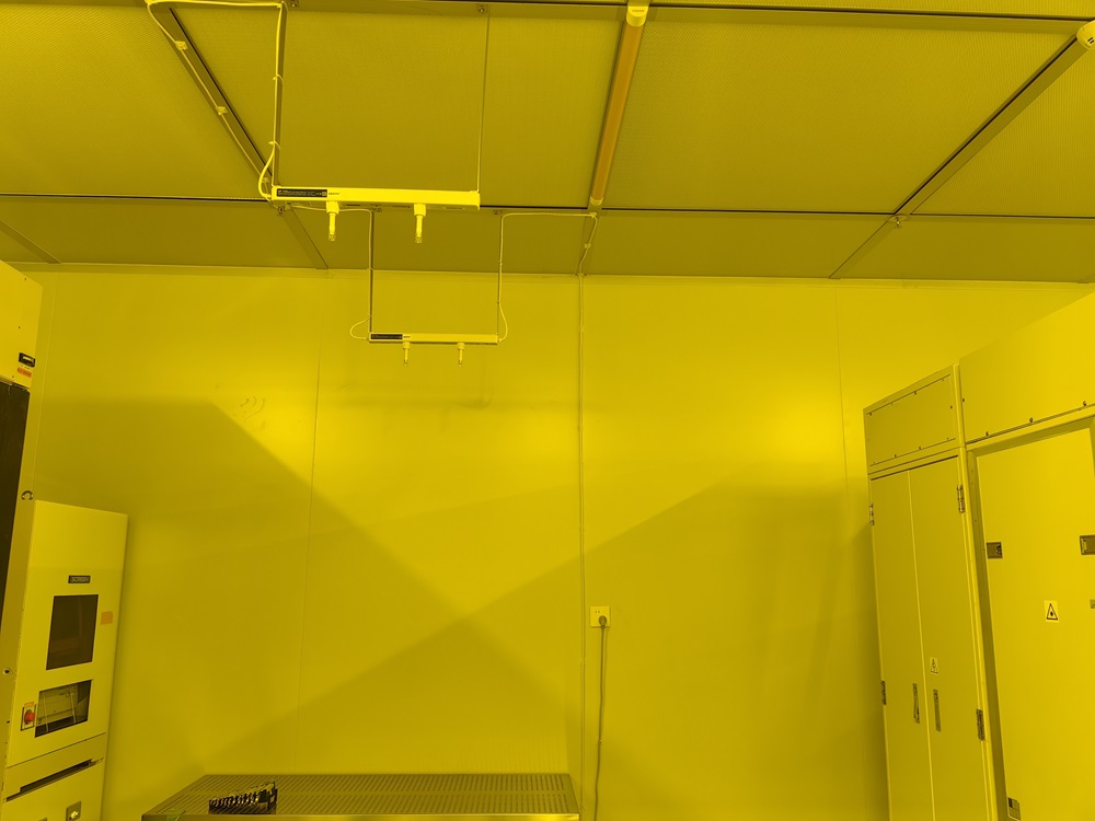 Overhead ionizing bars installed in the I-line region of a semiconductor manufacturing cleanroom for effective electrostatic control. Overhead ionizing bars installed in the I-line region of a semiconductor manufacturing cleanroom for effective electrostatic control.